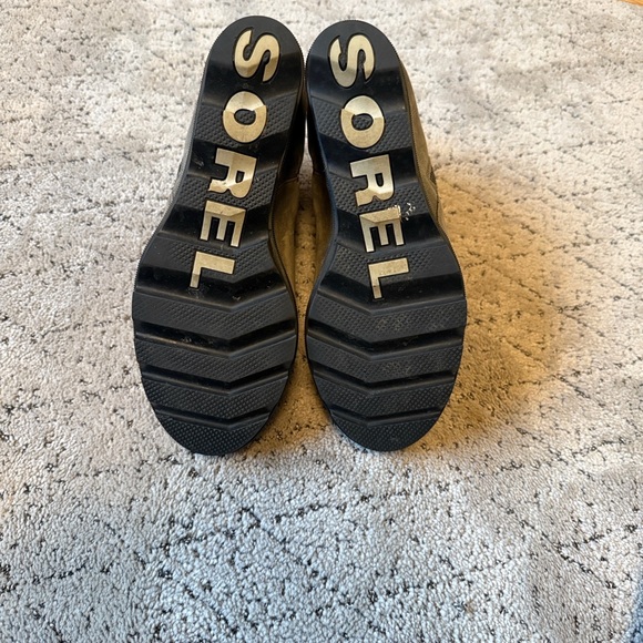 Sorel Taupe Ankle Boots - Picture 4 of 4